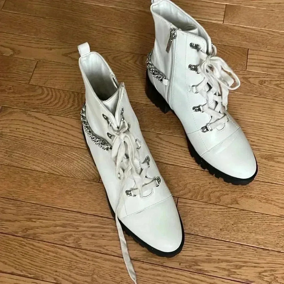 [9.5US] KARL LAGERFELD White Leather Patrice Chain-Detailed PlatformCombat Boots - Picture 3 of 12